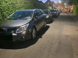 Schwarz Gebraucht 2009 Toyota Avensis Kombi | 4.000 € (Fairer Preis)