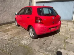 Rot Gebraucht 2008 Toyota Yaris Kleinwagen | 3.000 €