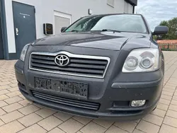 Grau Gebraucht 2005 Toyota Avensis Sol Kombi | 1.350 € (Guter Preis)