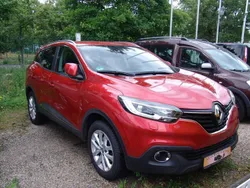 Rot Gebraucht 2017 Renault Kadjar Collection SUV | 8.990 € (Superpreis)