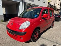 Rot Gebraucht 2011 Renault Kangoo Happy Family Van / Kleinbus | 4.400 € (Fairer Preis)