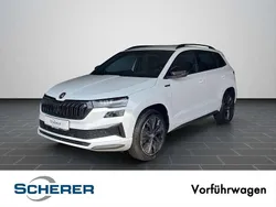 Weiß Gebraucht 2025 Skoda Karoq SportLine SUV | 46.250 €