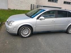 Silber Gebraucht 2005 Opel Signum Kleinwagen | 1.200 € (Guter Preis)