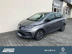 Weiß gletscherweiss Gebraucht 2023 Renault Zoe Evolution Kleinwagen | 23.989 € (Teuer)