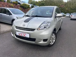 Champagnasilber Gebraucht 2011 Daihatsu Sirion Kleinwagen | 5.850 €