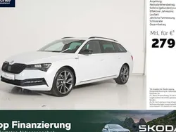 Weiss Gebraucht 2023 Skoda Superb SportLine Kombi | 39.380 € (Fairer Preis)