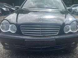 Schwarz Gebraucht 2006 Mercedes C220 Kombi | 2.850 € (Etwas zu teuer)