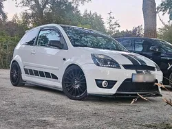 Weiß Gebraucht 2007 Ford Fiesta ST Kleinwagen | 6.800 €
