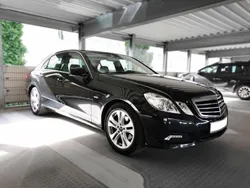Schwarz Gebraucht 2010 Mercedes E220 Limousine | 15.000 €