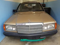 Gold Gebraucht 1986 Mercedes 190 Limousine | 8.600 €
