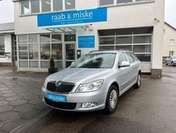 Silber Gebraucht 2011 Skoda Octavia Ambiente Kombi | 5.490 € (Fairer Preis)
