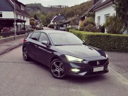 Grau Gebraucht 2021 Seat Leon FR Limousine | 19.300 € (Fairer Preis)