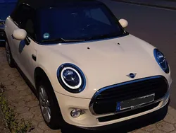 Weiß Gebraucht 2019 Mini Cooper D Cabriolet Cabrio | 19.800 € (Etwas zu teuer)