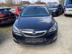 Schwarz Gebraucht 2011 Opel Astra Innovation Limousine | 3.350 € (Fairer Preis)