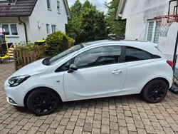 Weiß Gebraucht 2014 Opel Corsa Edition Kleinwagen | 5.250 € (Etwas zu teuer)