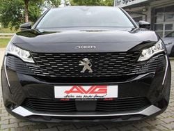 Perlschwarz (metallic) Gebraucht 2024 Peugeot 3008 Allure SUV | 20.950 € (Superpreis)