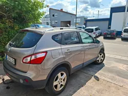 Braun Gebraucht 2010 Nissan Qashqai SUV | 5.900 € (Fairer Preis)