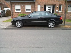 Schwarz Gebraucht 2008 Mercedes CLK350 Avantgarde | 7.490 € (Fairer Preis)