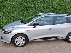 Silber Gebraucht 2016 Renault Clio GrandTour LIMITED Kombi | 5.850 € (Fairer Preis)