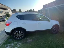 Weiß Gebraucht 2011 Nissan Qashqai Tekna SUV | 7.900 € (Etwas zu teuer)