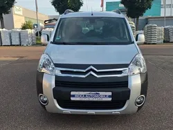 Lackierung aluminiumgrau/meta Gebraucht 2012 Citroën Berlingo XTR Van / Kleinbus | 5.300 € (Guter Preis)