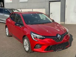 Feuerrot Gebraucht 2022 Renault Clio V Intens Limousine | 12.900 € (Superpreis)