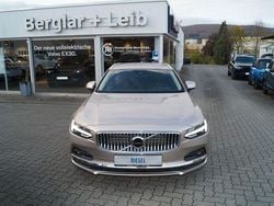 Beige Gebraucht 2023 Volvo V90 Plus Kombi | 37.990 € (Fairer Preis)