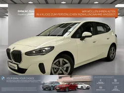 Weiß Gebraucht 2024 BMW 216 Active Tourer Luxury Line Van / Kleinbus | 27.280 € (Etwas zu teuer)