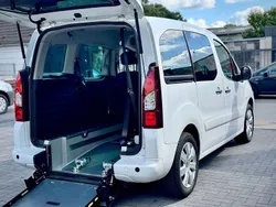 Weiß Gebraucht 2018 Citroën Berlingo Van / Kleinbus | 19.999 €