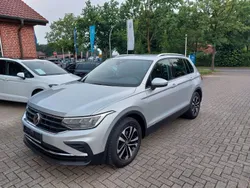 Reflexsilber metallic Gebraucht 2021 VW Tiguan United SUV | 26.990 € (Guter Preis)