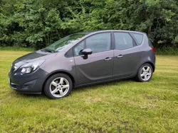 Grau Gebraucht 2013 Opel Meriva Innovation Van / Kleinbus | 2.999 € (Guter Preis)