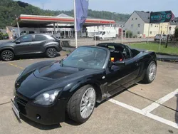Schwarz Gebraucht 2002 Opel Speedster Cabrio | 20.890 €