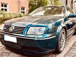 Grün Gebraucht 2001 VW Bora Highline Limousine | 3.000 € (Guter Preis)