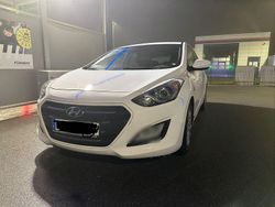 Gebraucht 2016 Hyundai i30 Limousine | 6.000 € (Fairer Preis)