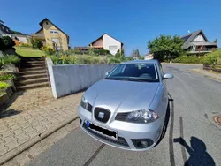 Silber Gebraucht 2006 Seat Ibiza Reference Kleinwagen | 600 € (Guter Preis)