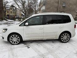 Weiß Gebraucht 2014 VW Touran Van / Kleinbus | 6.950 € (Superpreis)