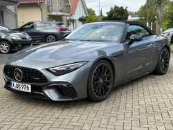 Grau Gebraucht 2023 Mercedes SL63 AMG AMG Cabrio | 157.500 €