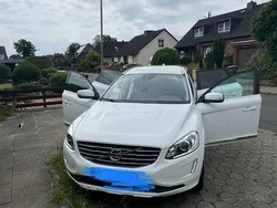 Weiß Gebraucht 2017 Volvo XC60 Summum SUV | 21.500 € (Superpreis)