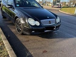Schwarz Gebraucht 2001 Mercedes C230 Coupé | 1.000 € (Superpreis)