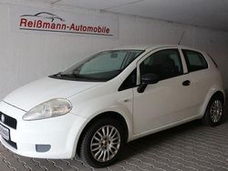 Weiß Gebraucht 2011 Fiat Grande Punto Basis Kleinwagen | 3.890 € (Etwas zu teuer)