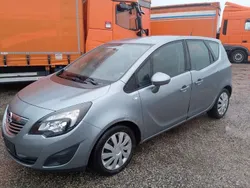 Grau Gebraucht 2010 Opel Meriva Design Edition Van / Kleinbus | 2.950 € (Guter Preis)