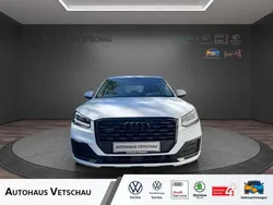 Weiß (weiß) Gebraucht 2018 Audi Q2 SUV | 20.990 € (Fairer Preis)