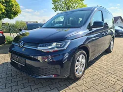 Blau Gebraucht 2021 VW Caddy Life Van / Kleinbus | 29.490 € (Fairer Preis)