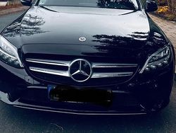 Schwarz Gebraucht 2021 Mercedes C300e Kombi | 19.500 €