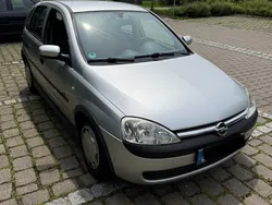 Silber Gebraucht 2003 Opel Corsa Sport Limousine | 1.650 € (Fairer Preis)