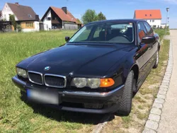 BMW 728