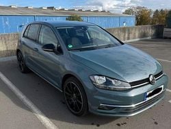 Blau Gebraucht 2019 VW Golf VII IQ Drive Limousine | 16.000 € (Guter Preis)