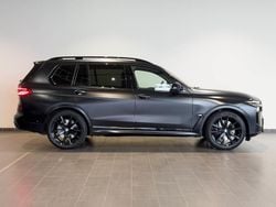 Schwarz Gebraucht 2023 BMW X7 M Sport SUV | 84.888 € (Superpreis)