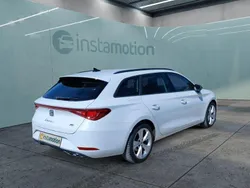 Weiß Gebraucht 2024 Seat Leon ST FR Kombi | 26.999 € (Fairer Preis)
