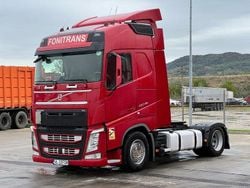 Rot Gebraucht 2018 Volvo 460 Limousine | 32.000 €